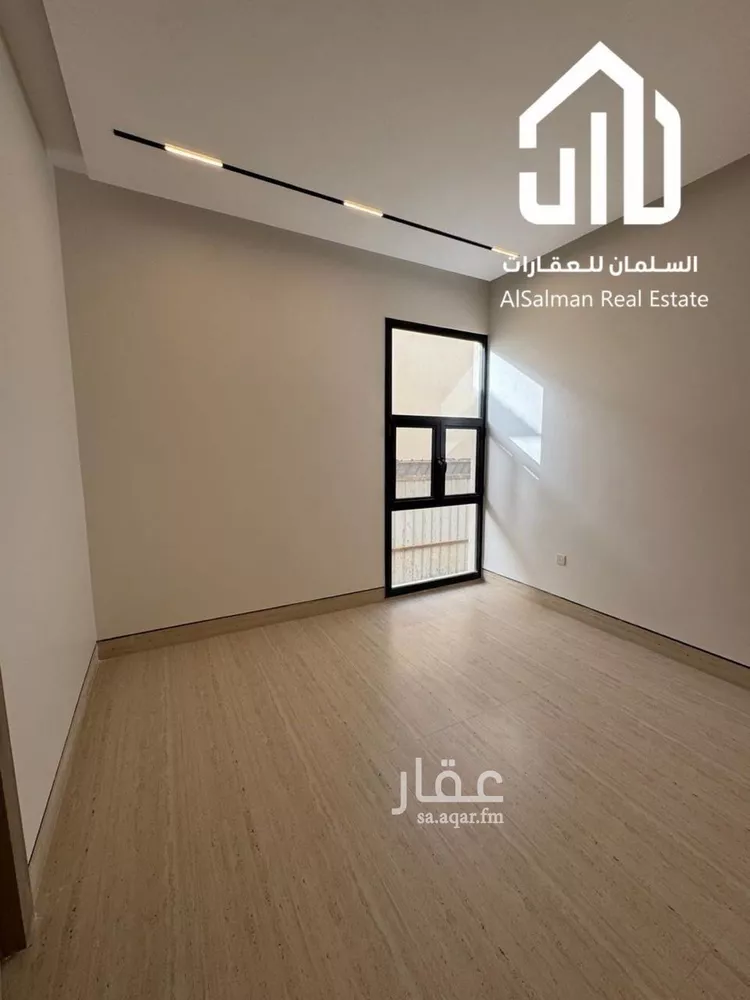 دور للبيع في شارع المجرا, حي الوادي, مدينة الرياض, منطقة الرياض 7