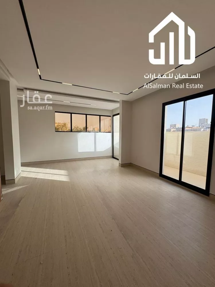 دور للبيع في شارع المجرا, حي الوادي, مدينة الرياض, منطقة الرياض 10