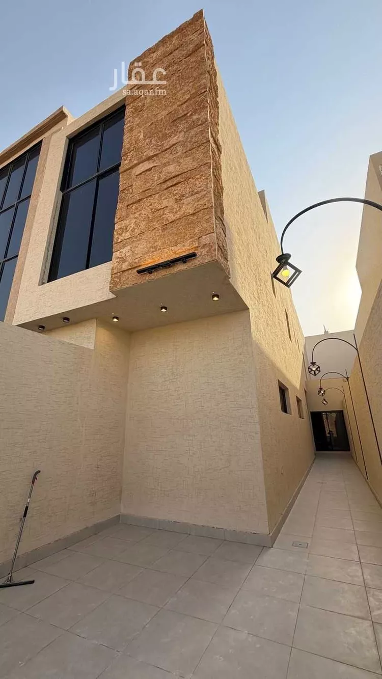 فيلا للبيع في شارع ابن الطيلسان القرطبي, حي عكاظ, مدينة الرياض, منطقة الرياض صورة 5