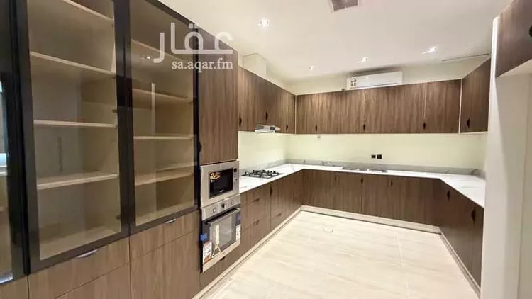 فيلا للبيع في شارع إسماعيل القيسي, حي عكاظ, مدينة الرياض, منطقة الرياض صورة 5