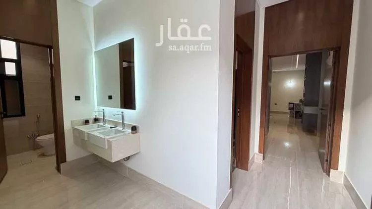فيلا للبيع في شارع إسماعيل القيسي, حي عكاظ, مدينة الرياض, منطقة الرياض صورة 4