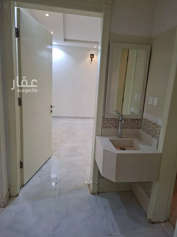 شقة للإيجار في شارع عمير بن سنان بن عرفطة, حي المهدية, مدينة الرياض, منطقة الرياض صورة 2