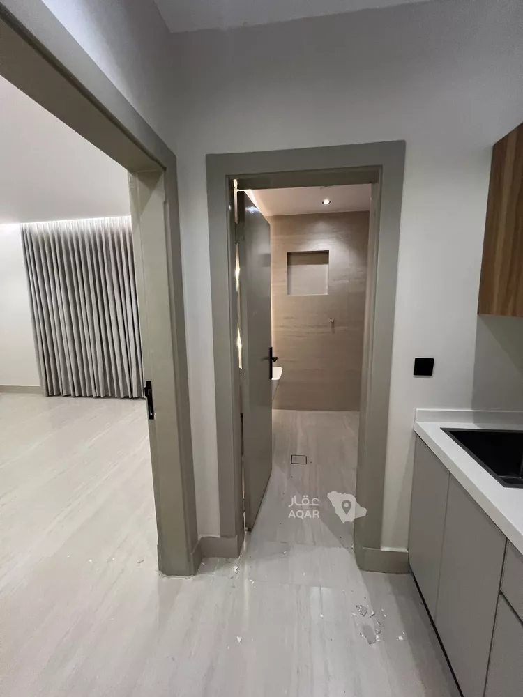 شقة للإيجار في شارع عبدالله بن سعود بن عبدالعزيز الفرعى, حي اليرموك, مدينة الرياض, منطقة الرياض صورة 2