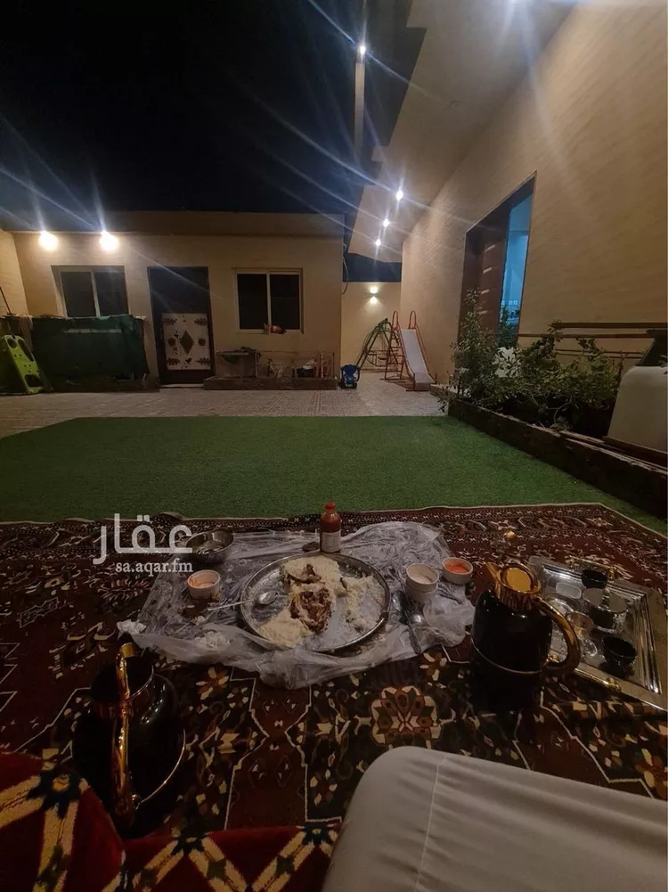 فيلا للإيجار في شارع عبدالله بن يزيد الخطمي الأنصاري, حي العوالي, مدينة الرياض, منطقة الرياض صورة 3
