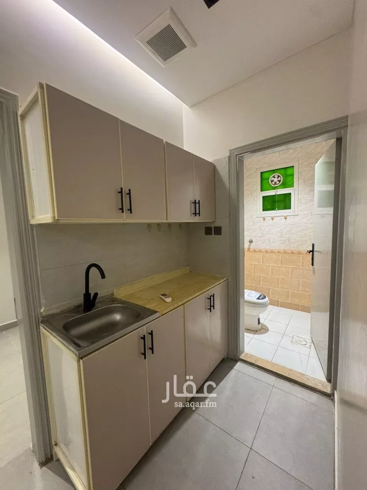 شقة للإيجار في شارع عبداللطيف بن عبدالسلام ريس, حي العريجاء الغربي, مدينة الرياض, منطقة الرياض صورة 2