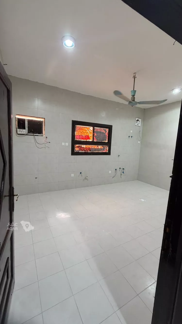 Floor for Rent in Riyadh Al Uraija Al Gharbiyah صورة 2