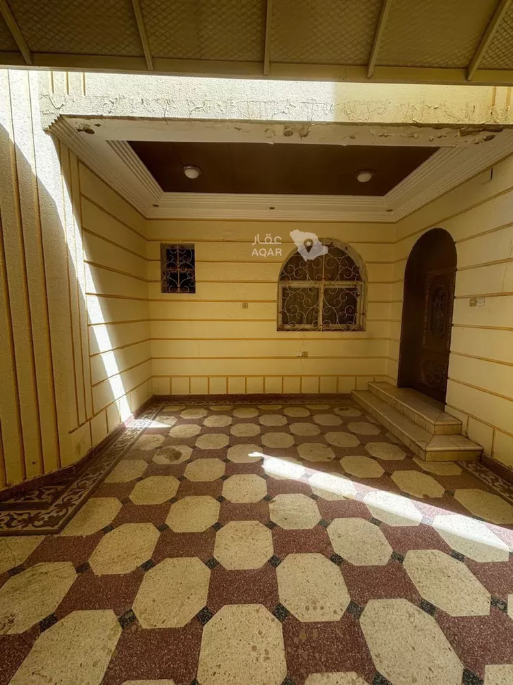 Floor for Rent in Riyadh Al Uraija Al Gharbiyah 8