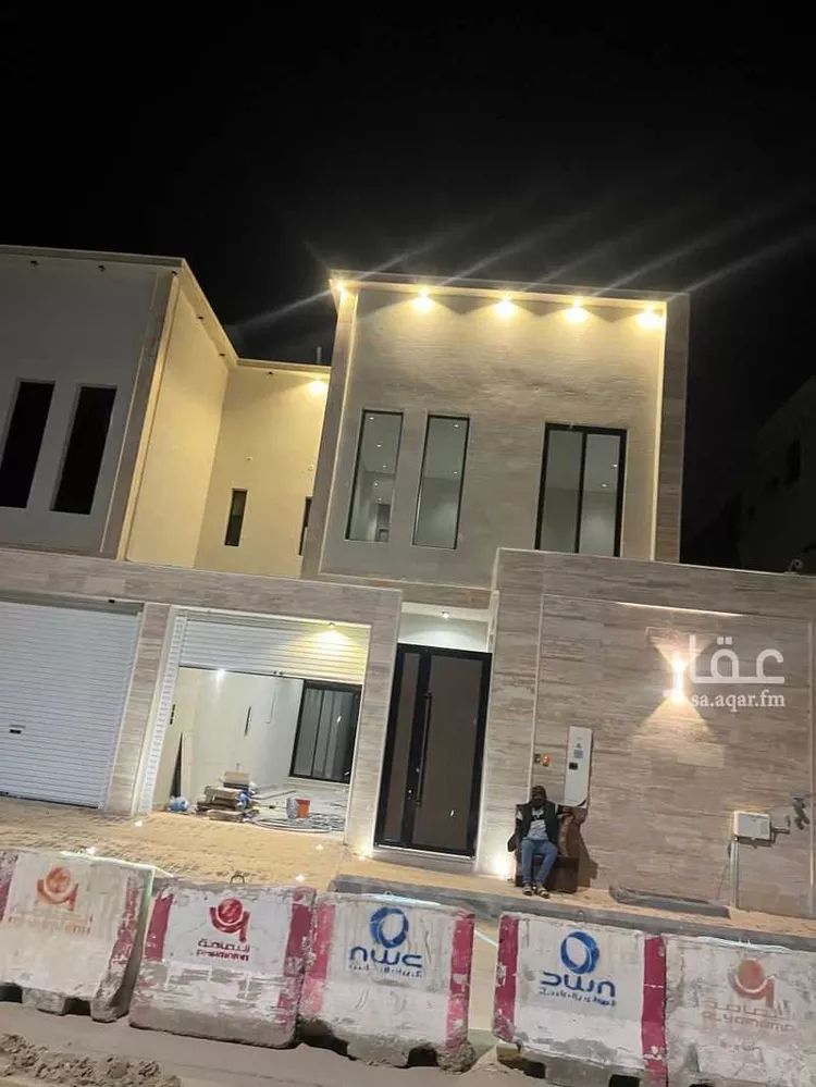 فيلا للبيع في شارع السفانيه, حي اللؤلؤ, مدينة الخبر, المنطقة الشرقية 1 صورة