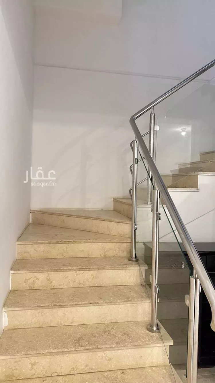 فيلا للإيجار في شارع إبراهيم القوصي ، حي مطار الملك خالد الدولي ، الرياض ، منطقة الرياض صورة 4