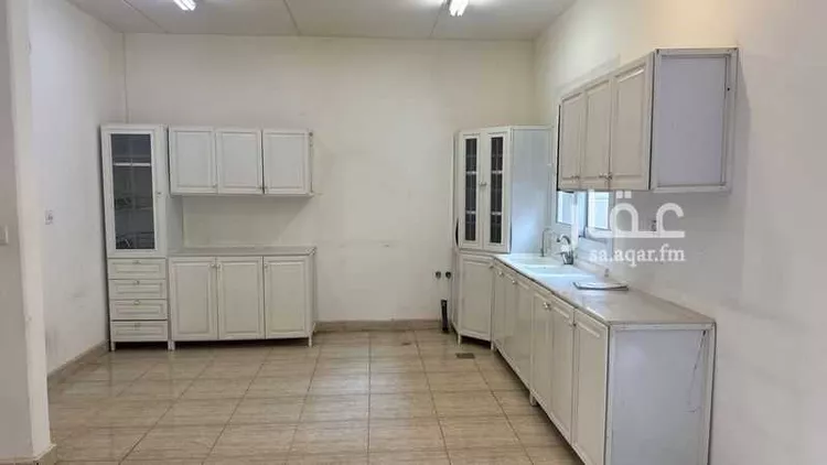 فيلا للإيجار في شارع إبراهيم القوصي ، حي مطار الملك خالد الدولي ، الرياض ، منطقة الرياض صورة 3