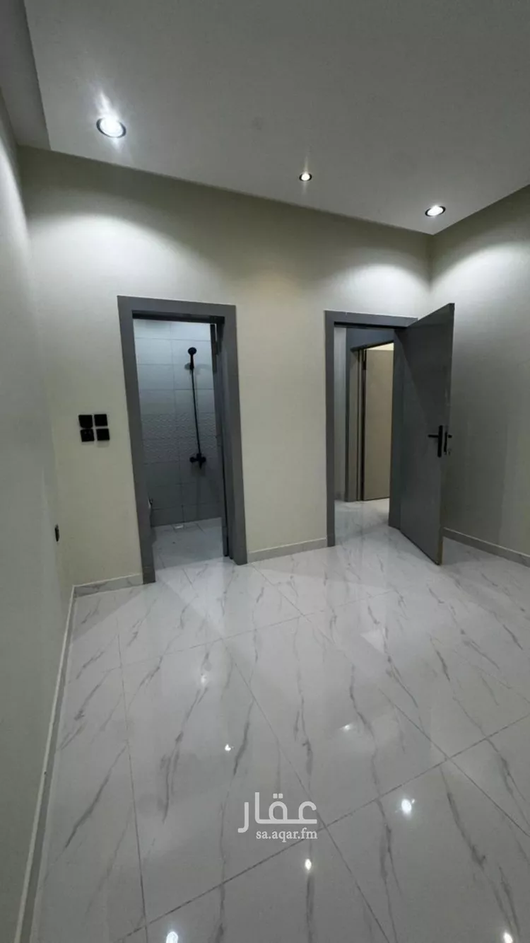 فيلا للبيع في شارع عياض بن خويلد , حي النظيم, مدينة الرياض, منطقة الرياض صورة 5