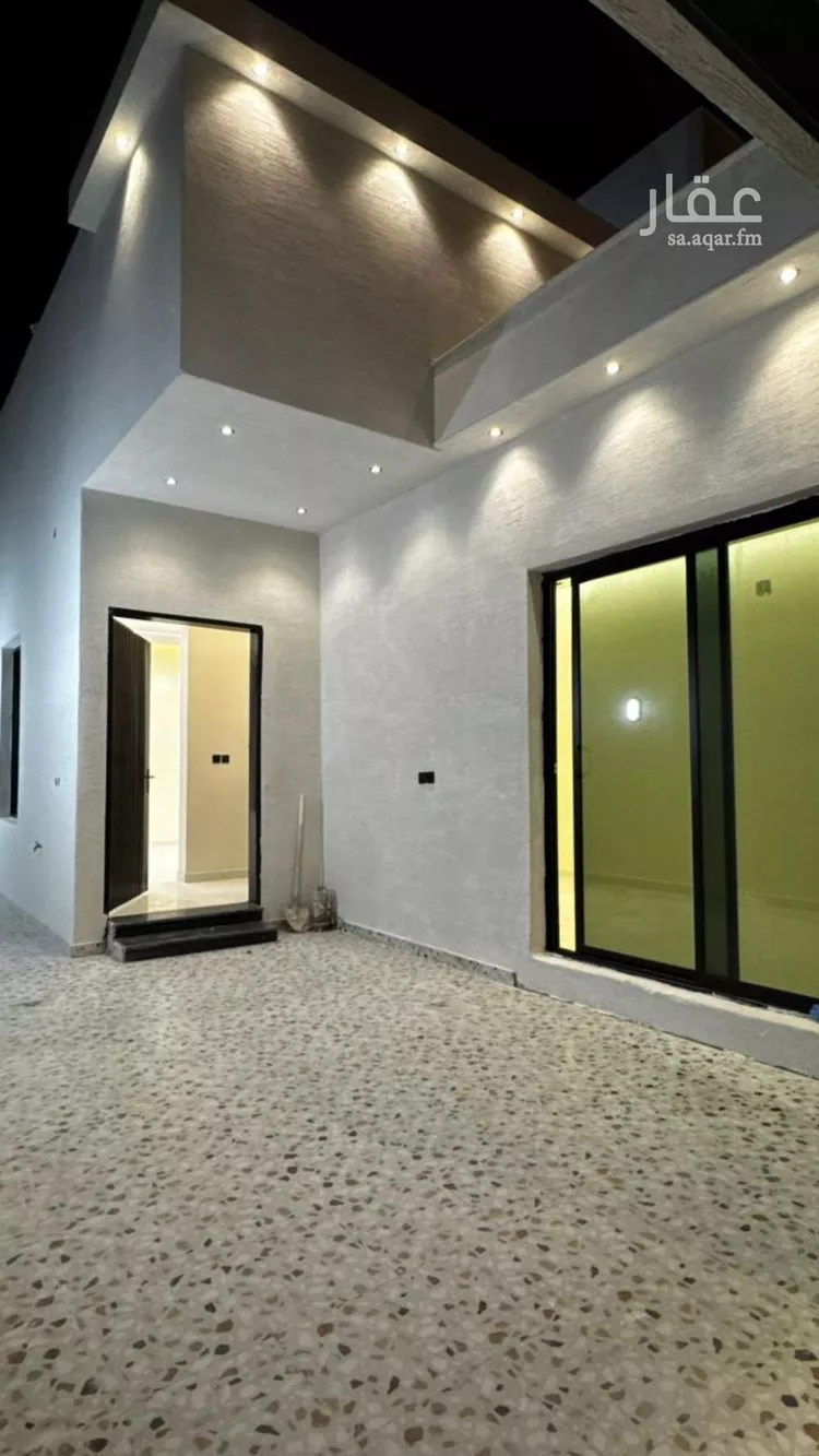 فيلا للبيع في شارع عياض بن خويلد , حي النظيم, مدينة الرياض, منطقة الرياض صورة 2