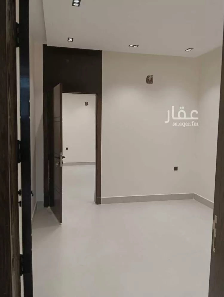 دور للبيع في شارع طريق الجنادرية, حي المعيزيلة, مدينة الرياض, منطقة الرياض 10