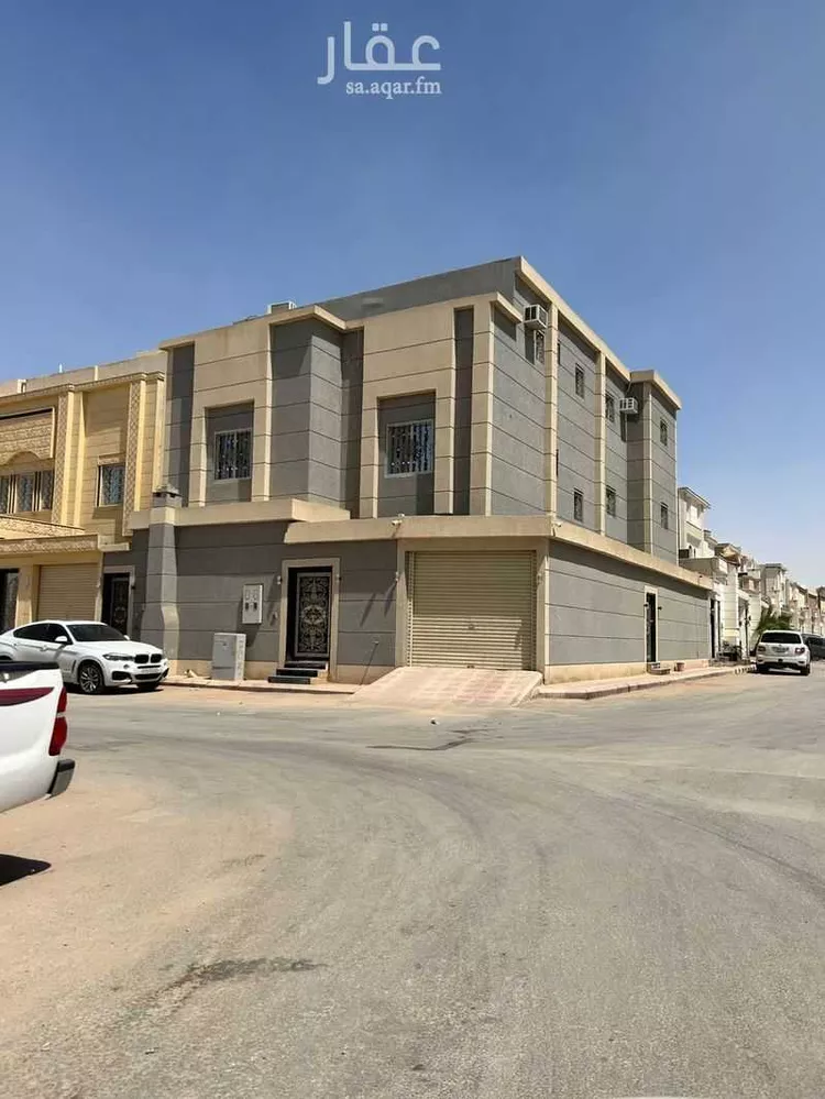 فيلا للبيع في شارع عبدالرحمن بن مرشد, حي الرمال, مدينة الرياض, منطقة الرياض صورة 5