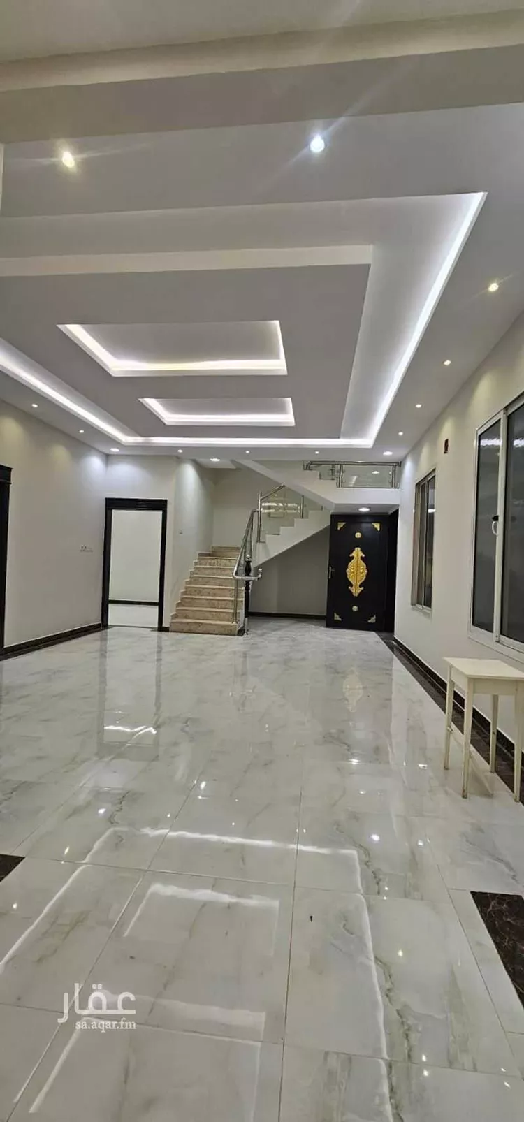 فيلا للبيع في شارع عمر مكرم, حي الرمال, مدينة الرياض, منطقة الرياض 12