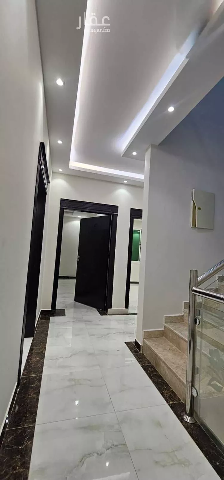 فيلا للبيع في شارع عمر مكرم, حي الرمال, مدينة الرياض, منطقة الرياض 8