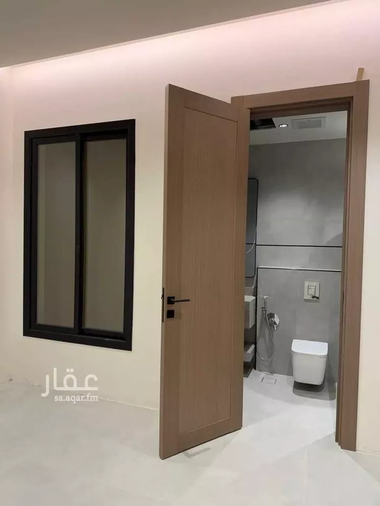 دور للبيع في شارع المعيزيلة, حي المعيزيلة, مدينة الرياض, منطقة الرياض 8