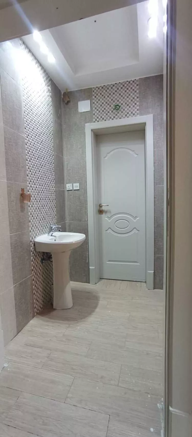 عمارة للإيجار في شارع زاهر بن احمد, حي الرانوناء, مدينة المدينة المنورة, منطقة المدينة المنورة صورة 2