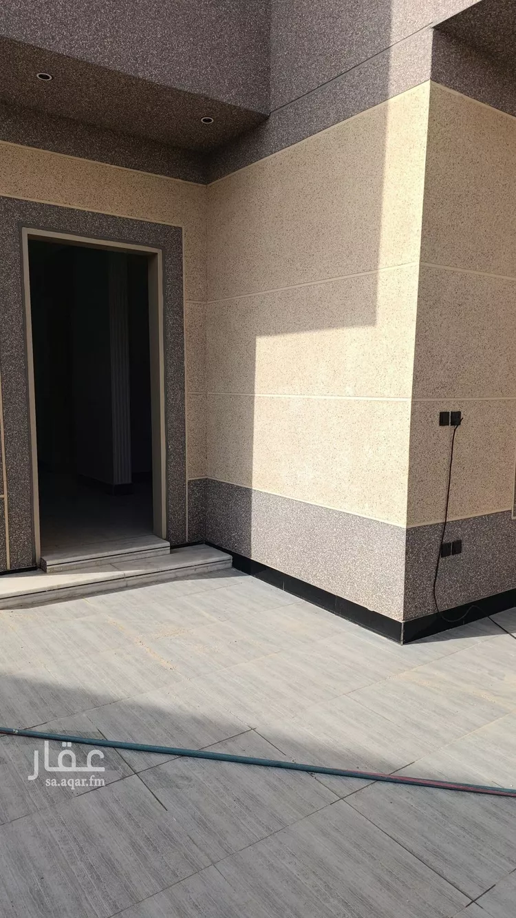 دور للبيع في شارع عكاظ عجلان, حي عكاظ, مدينة الرياض, منطقة الرياض