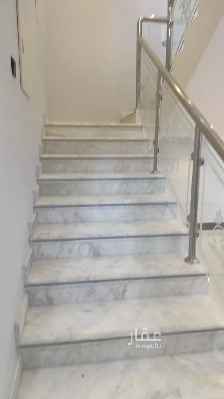 فيلا للبيع في شارع عكاظ عجلان, حي عكاظ, مدينة الرياض, منطقة الرياض 22