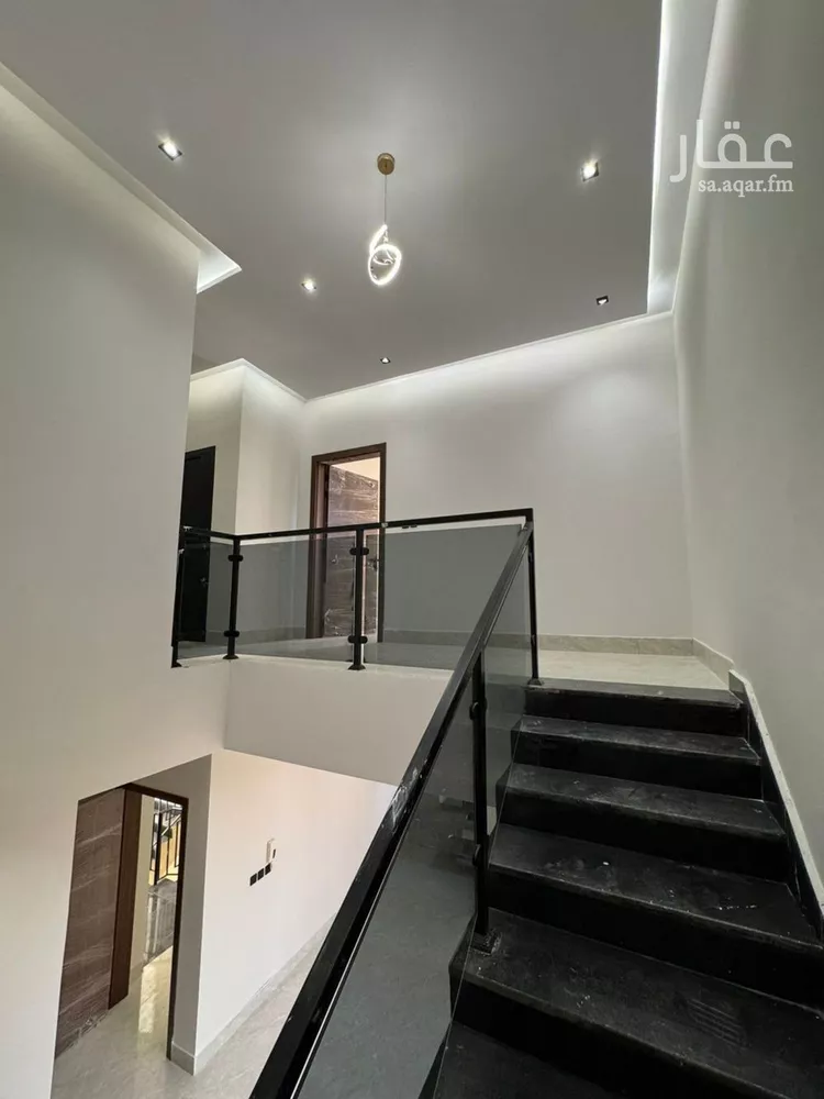 فيلا للبيع في شارع الأمير سعود بن محمد بن مقرن, حي طيبة, مدينة الرياض, منطقة الرياض صورة 4