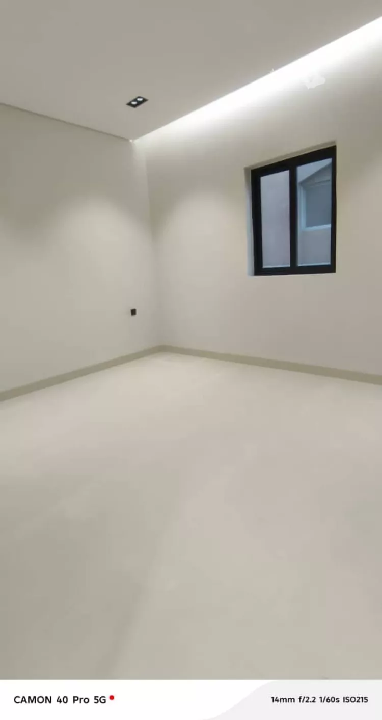 دور للبيع في شارع عبيدالله بن أبي الفرج, حي السويدي, مدينة الرياض, منطقة الرياض 5