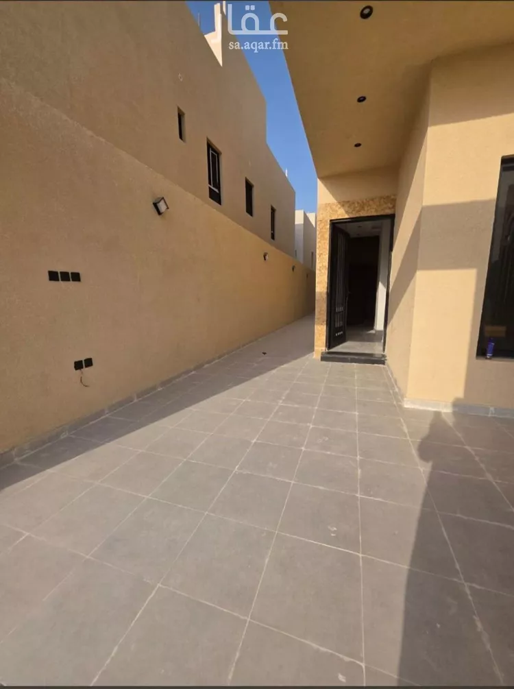 دور للبيع في شارع طيبه, حي طيبة, مدينة الرياض, منطقة الرياض صورة 4