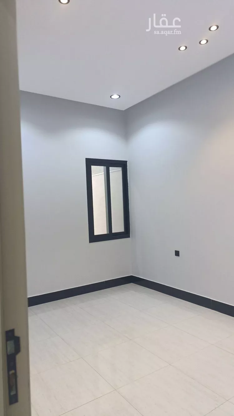 فيلا للبيع في شارع عكاظ عجلان, حي عكاظ, مدينة الرياض, منطقة الرياض 11