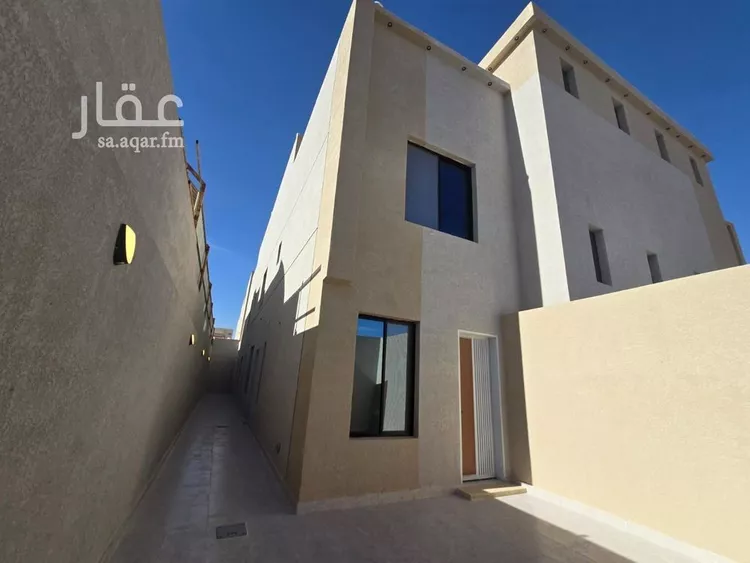 Floor for Sale in Riyadh Al Hazm 16
