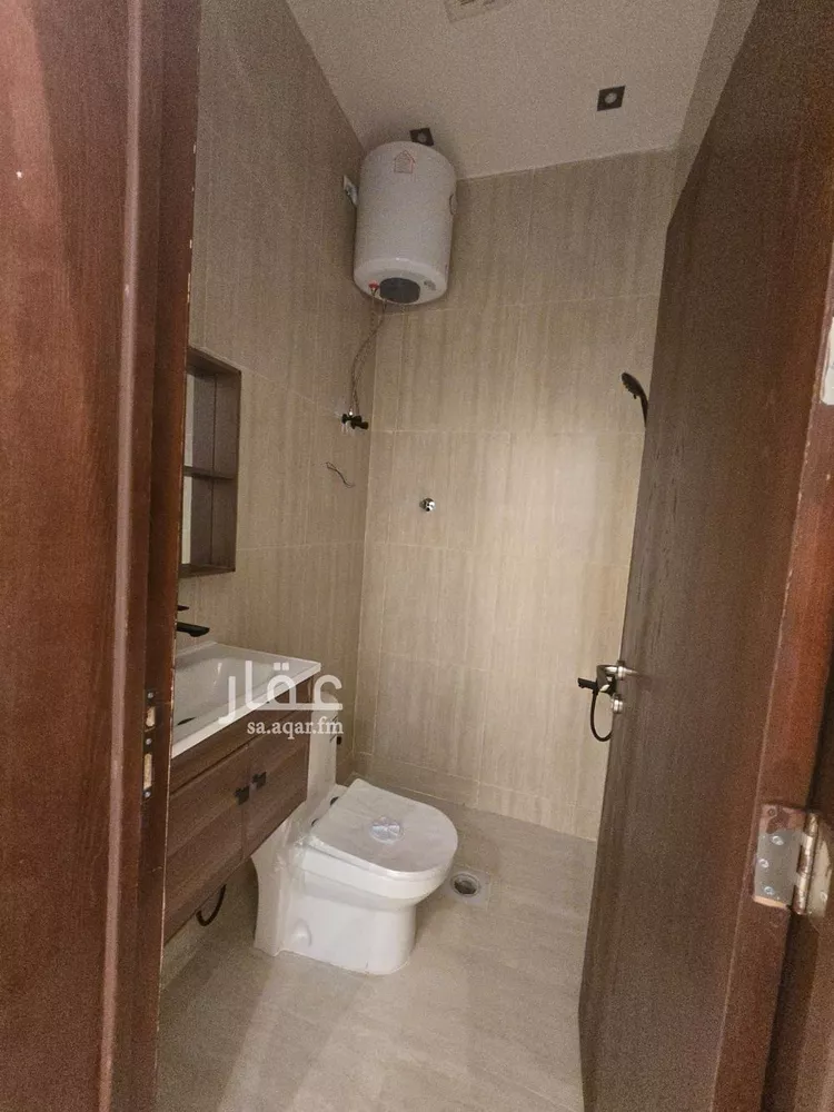 Floor for Sale in Riyadh Al Hazm 10