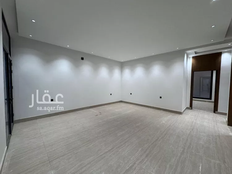 Floor for Sale in Riyadh Tuwaiq 9