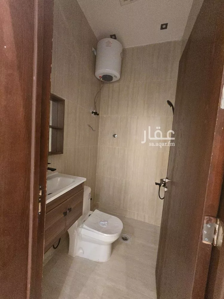 Floor for Sale in Riyadh Al Hazm 10