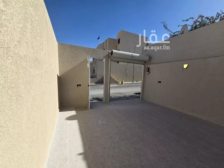 Floor for Sale in Riyadh Al Hazm 17