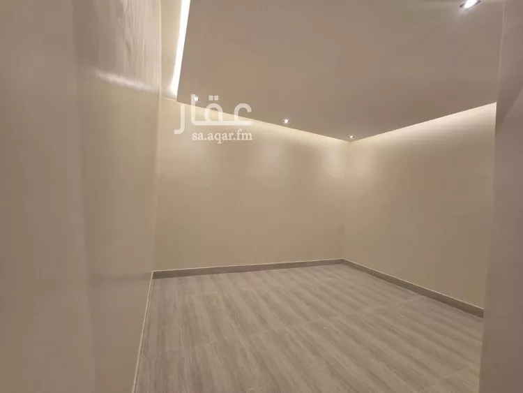 Floor for Sale in Riyadh Al Hazm 19