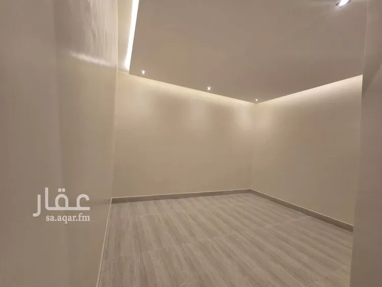 Floor for Sale in Riyadh Al Hazm 19