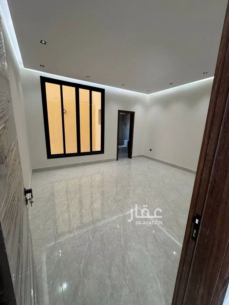 فيلا للبيع في شارع الأمير سعود بن محمد بن مقرن, حي طيبة, مدينة الرياض, منطقة الرياض صورة 3