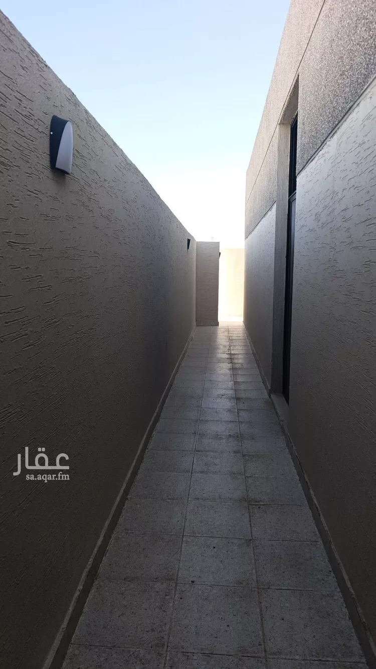 فيلا للبيع في شارع عكاظ عجلان, حي عكاظ, مدينة الرياض, منطقة الرياض 14