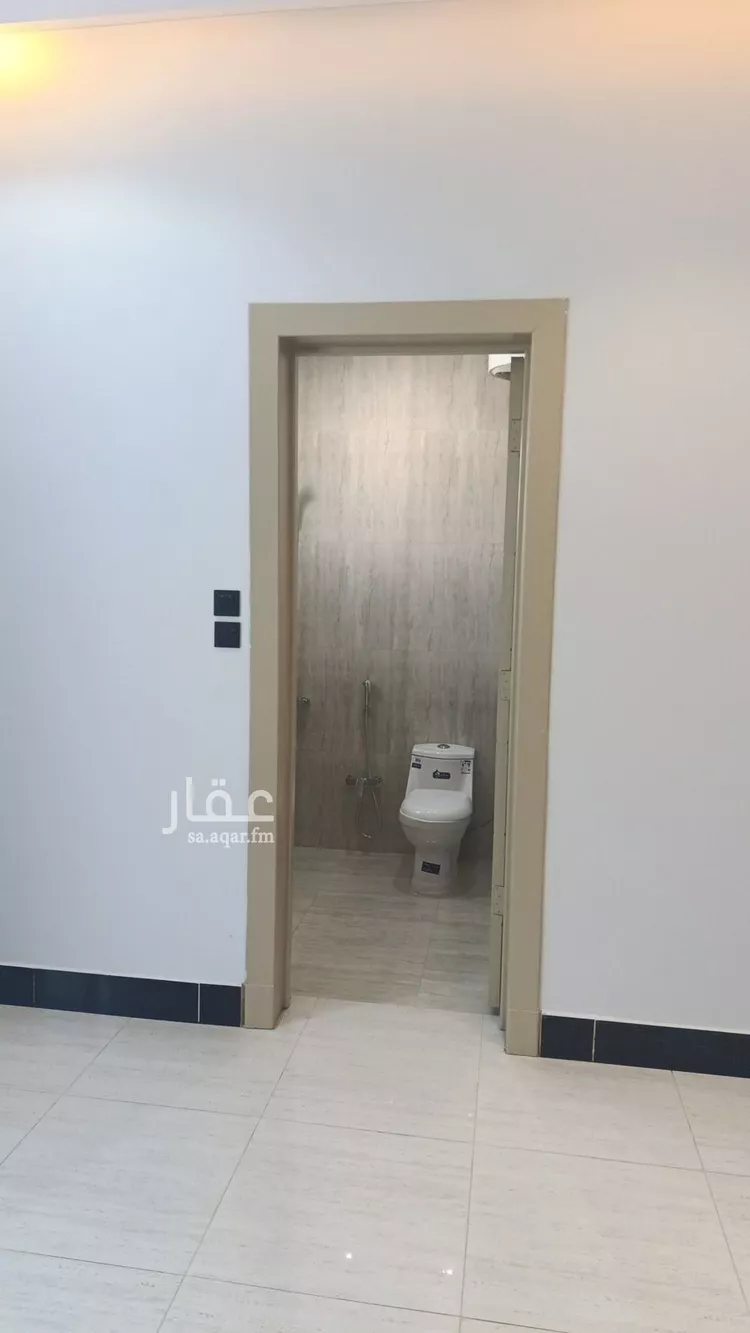 دور للبيع في شارع عكاظ عجلان, حي عكاظ, مدينة الرياض, منطقة الرياض صورة 4