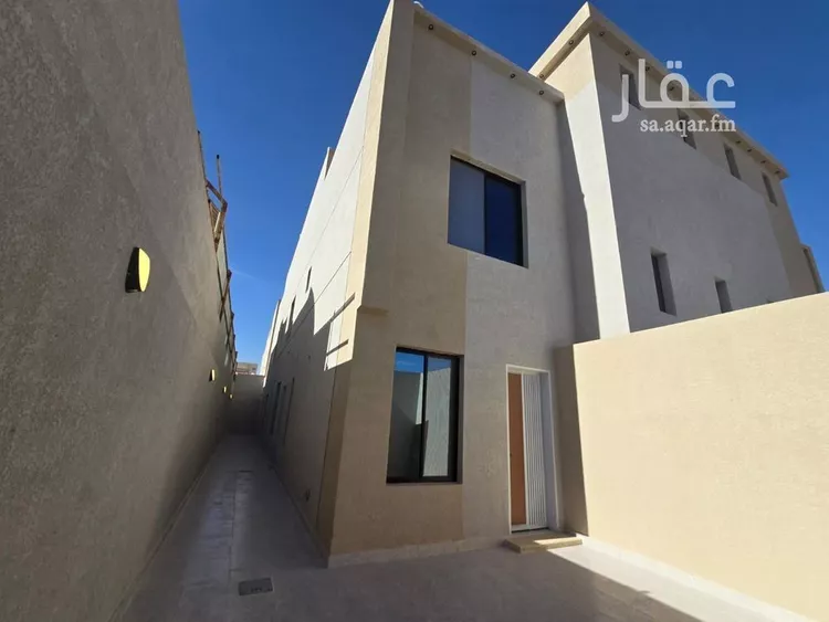 Floor for Sale in Riyadh Al Hazm 16