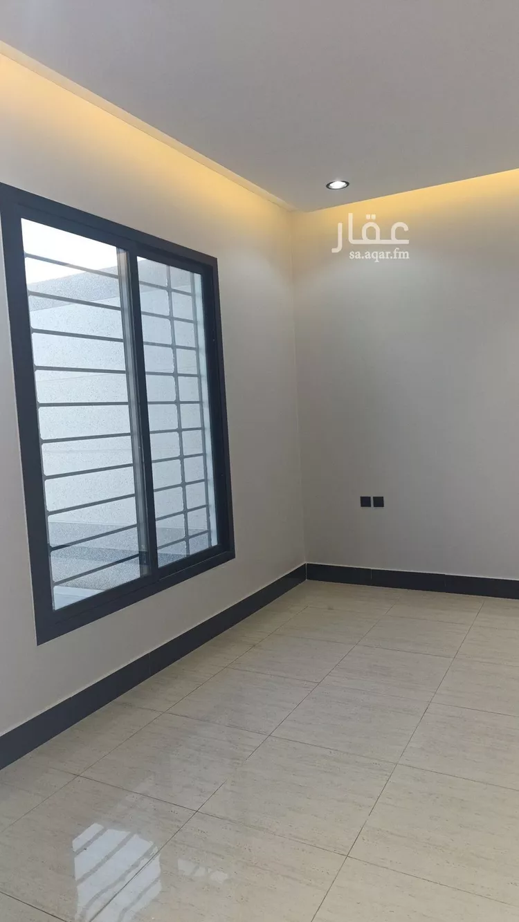 دور للبيع في شارع عكاظ عجلان, حي عكاظ, مدينة الرياض, منطقة الرياض 11
