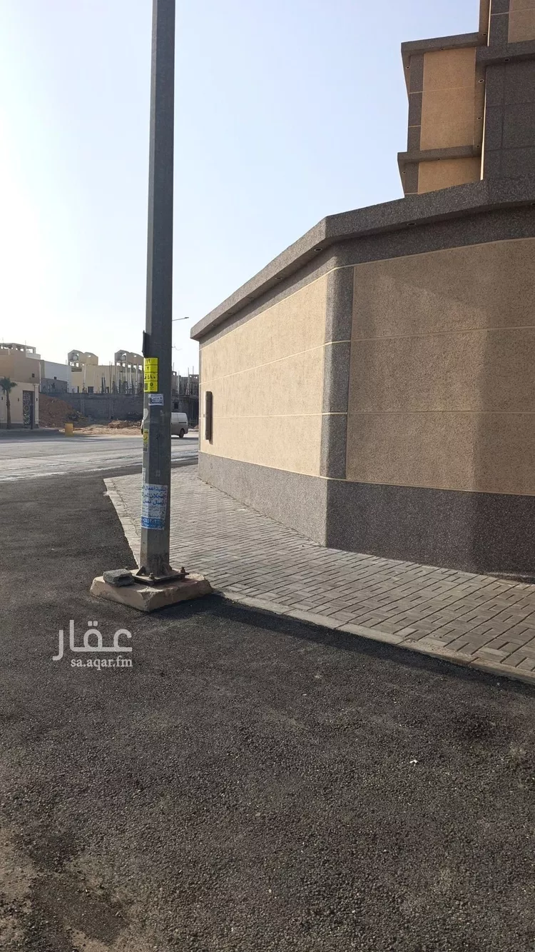 فيلا للبيع في شارع عكاظ عجلان, حي عكاظ, مدينة الرياض, منطقة الرياض 8