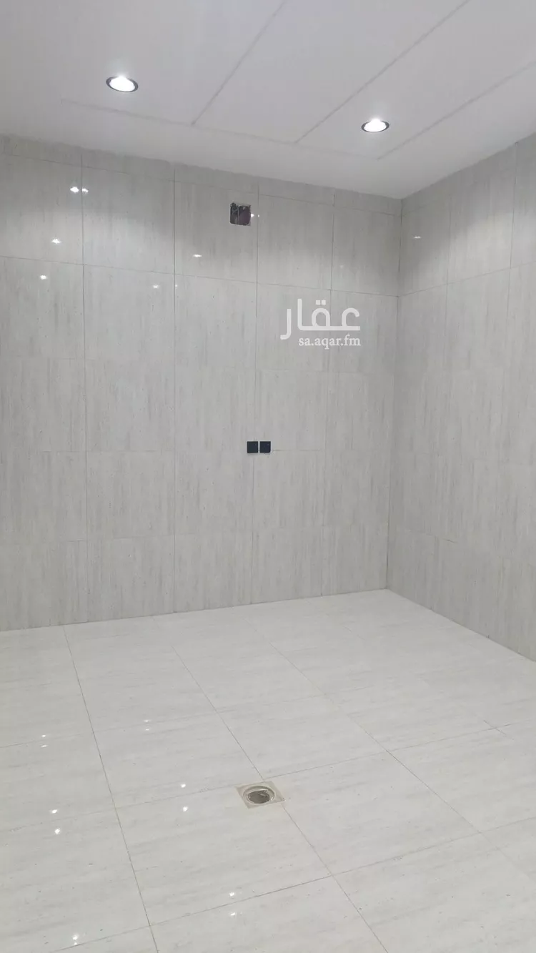 فيلا للبيع في شارع عكاظ عجلان, حي عكاظ, مدينة الرياض, منطقة الرياض صورة 4