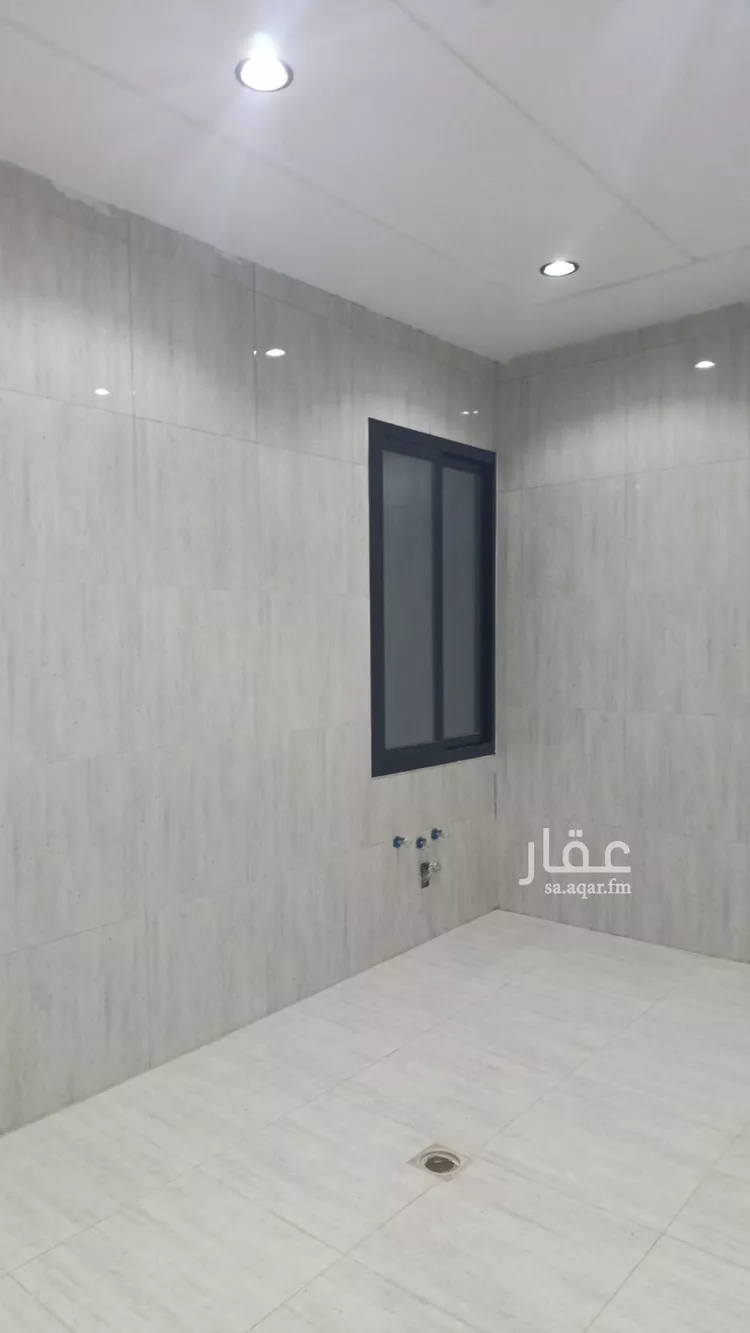 دور للبيع في شارع عكاظ عجلان, حي عكاظ, مدينة الرياض, منطقة الرياض صورة 3