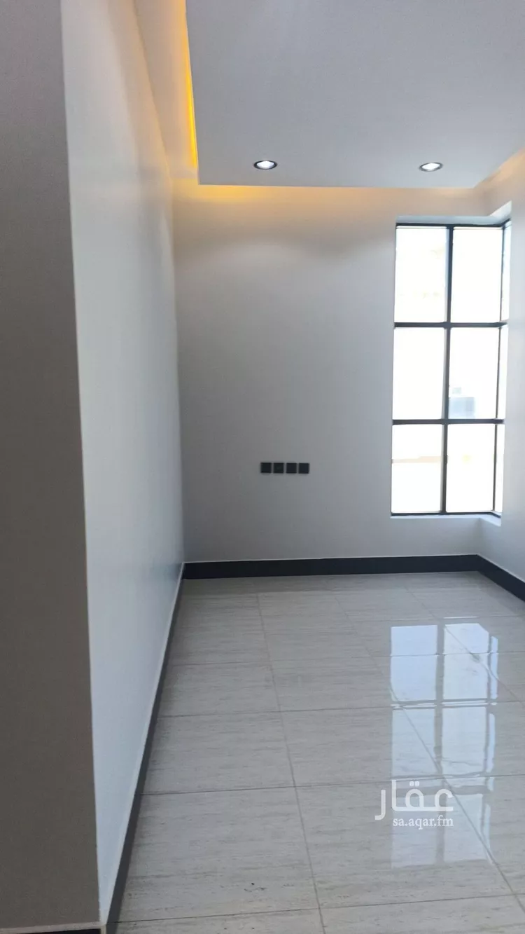 فيلا للبيع في شارع عكاظ عجلان, حي عكاظ, مدينة الرياض, منطقة الرياض 13