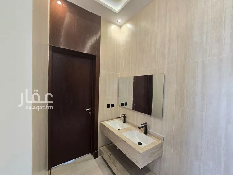 Floor for Sale in Riyadh Al Hazm 7