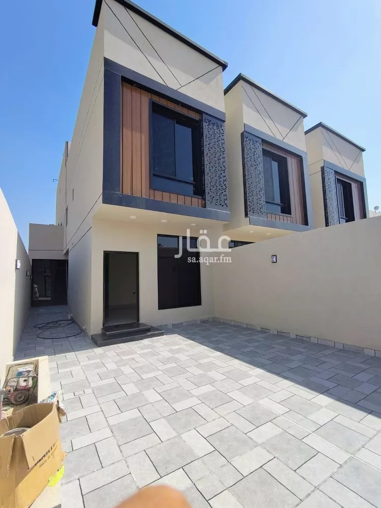 فيلا للبيع في شارع تيماء, حي الصواري, مدينة الخبر, المنطقة الشرقية صورة 2