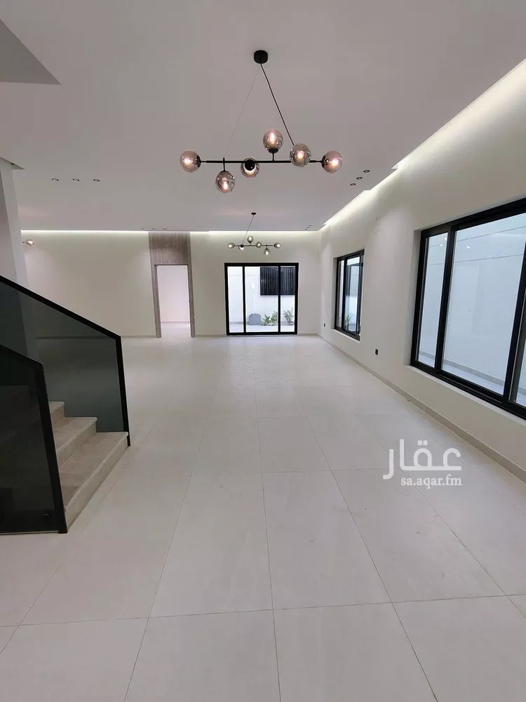 فيلا للبيع في شارع بشير ابن الحارث, حي الأمواج, مدينة الخبر, المنطقة الشرقية صورة 2