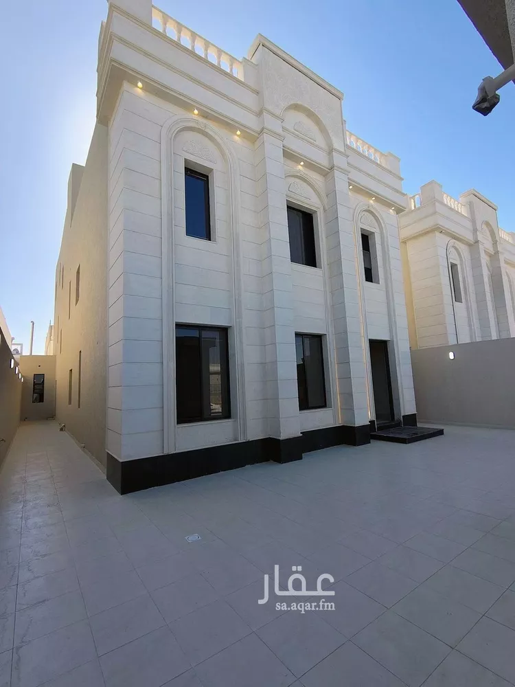 فيلا للبيع في شارع سعيد بن مالك الساعدي, حي اللؤلؤ, مدينة الخبر, المنطقة الشرقية صورة 2