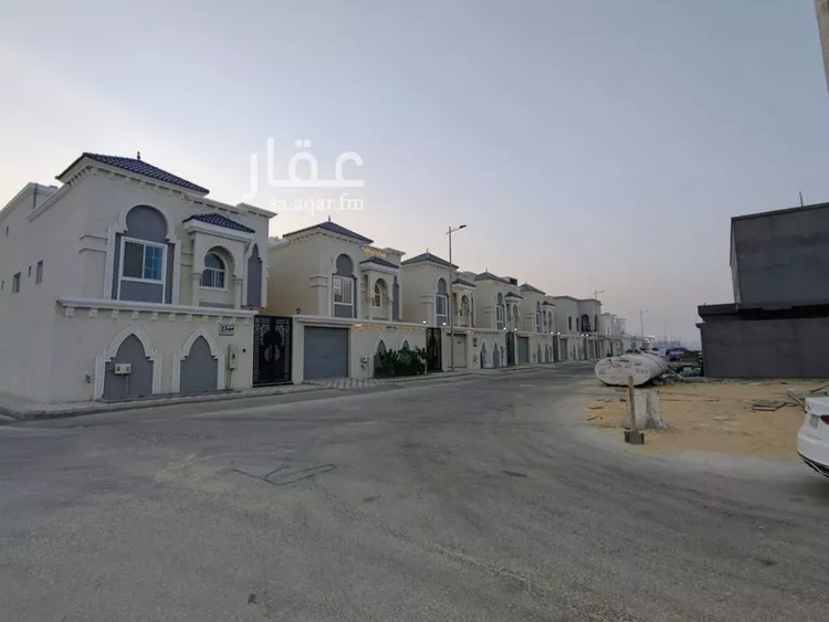 فيلا للبيع في شارع عين دار, حي الصواري, مدينة الخبر, المنطقة الشرقية صورة 2