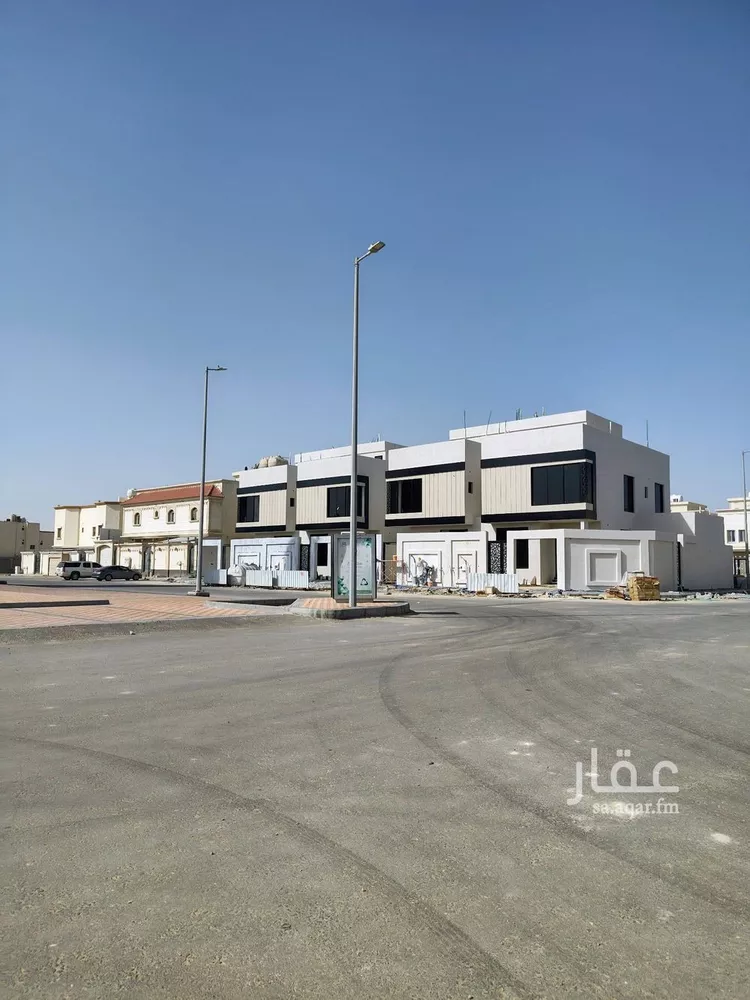 فيلا للبيع في شارع مسعود بن سنان, حي الشراع, مدينة الخبر, المنطقة الشرقية صورة 2